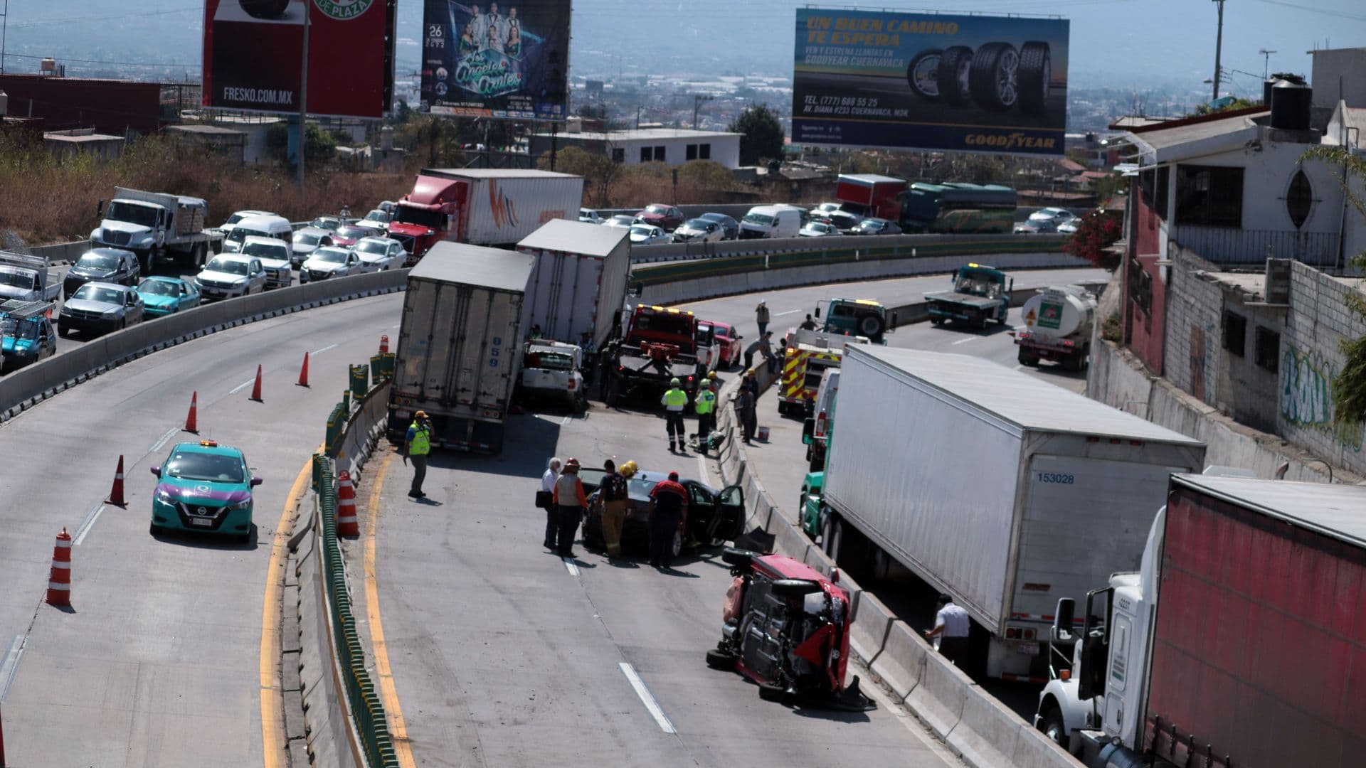 Lista de Autopistas Bloqueadas en el País: Reportes de Tránsito y Accidentes