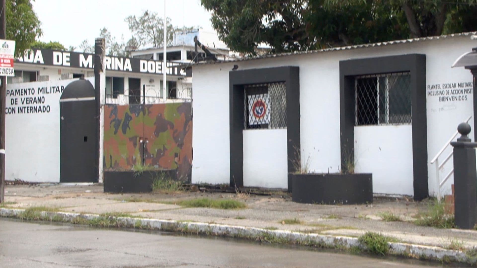 Padres de Academia Doenitz Denuncian Falta de Documentos para Reinscribir a sus Hijos