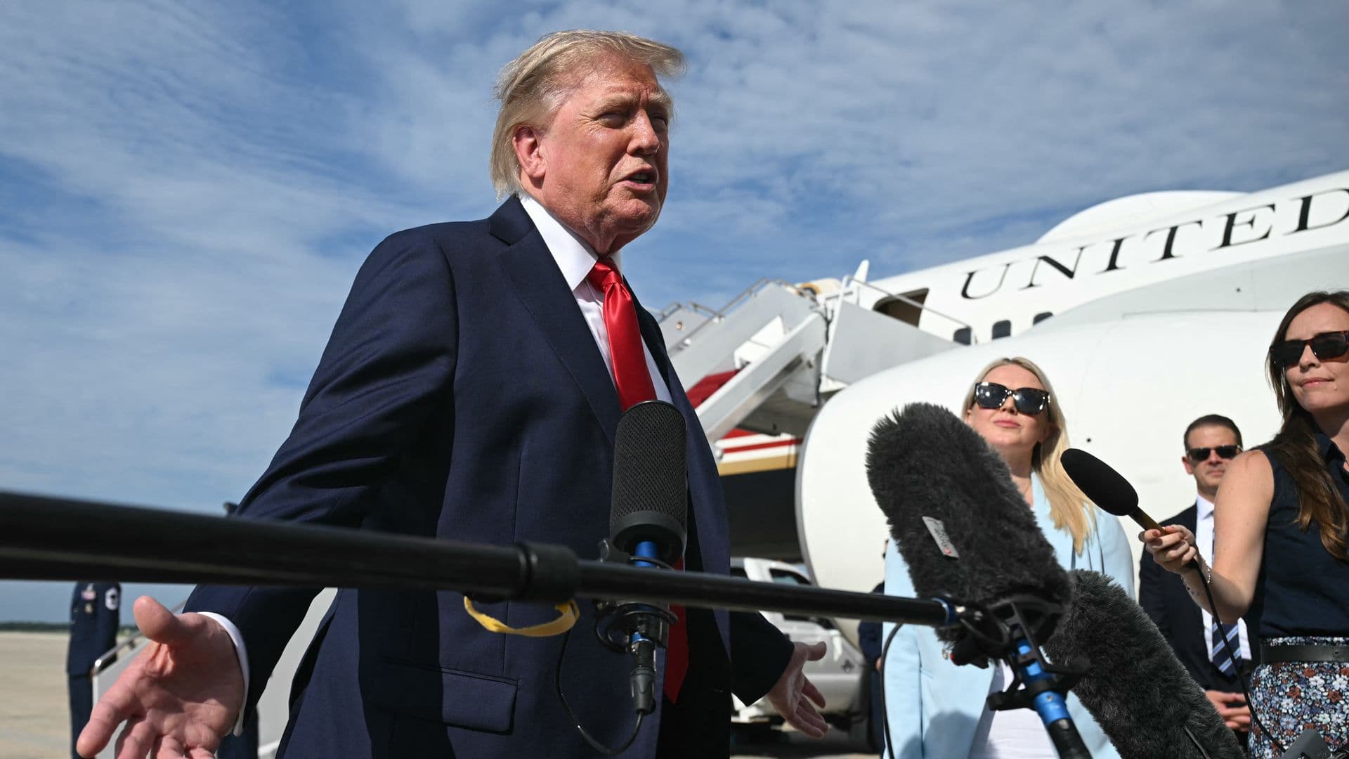 Gobierno de Trump Advierte a Canadá de Efecto ‘Devastador’ Por Aranceles