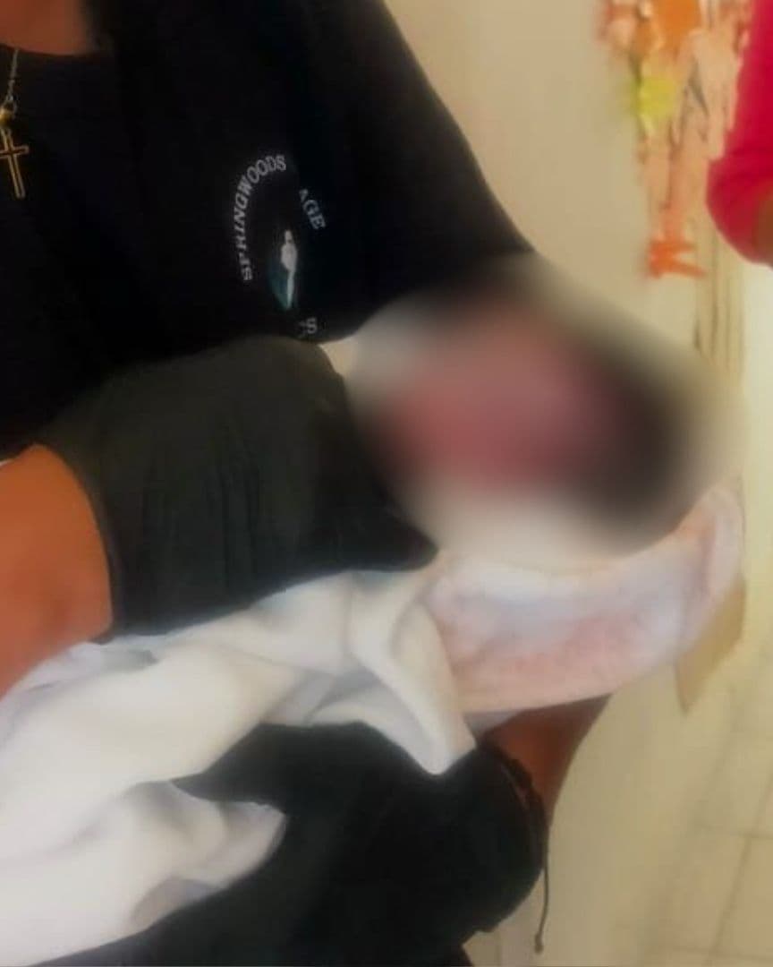Abandonan a Bebé en una Bolsa Dentro de Basura en Castaños, Coahuila