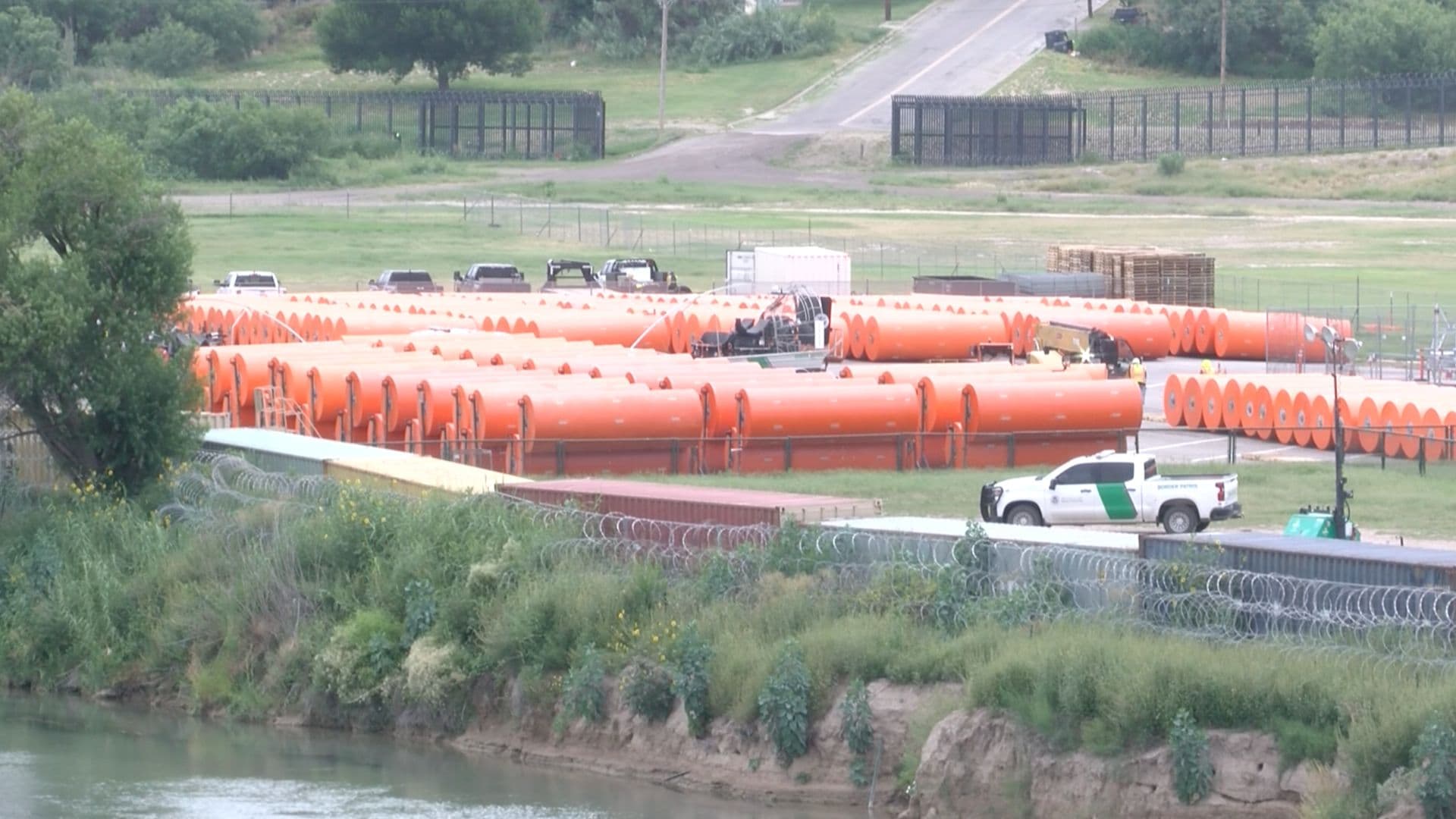 Amplían Muro Flotante Fronterizo en la Frontera entre Coahuila y Texas
