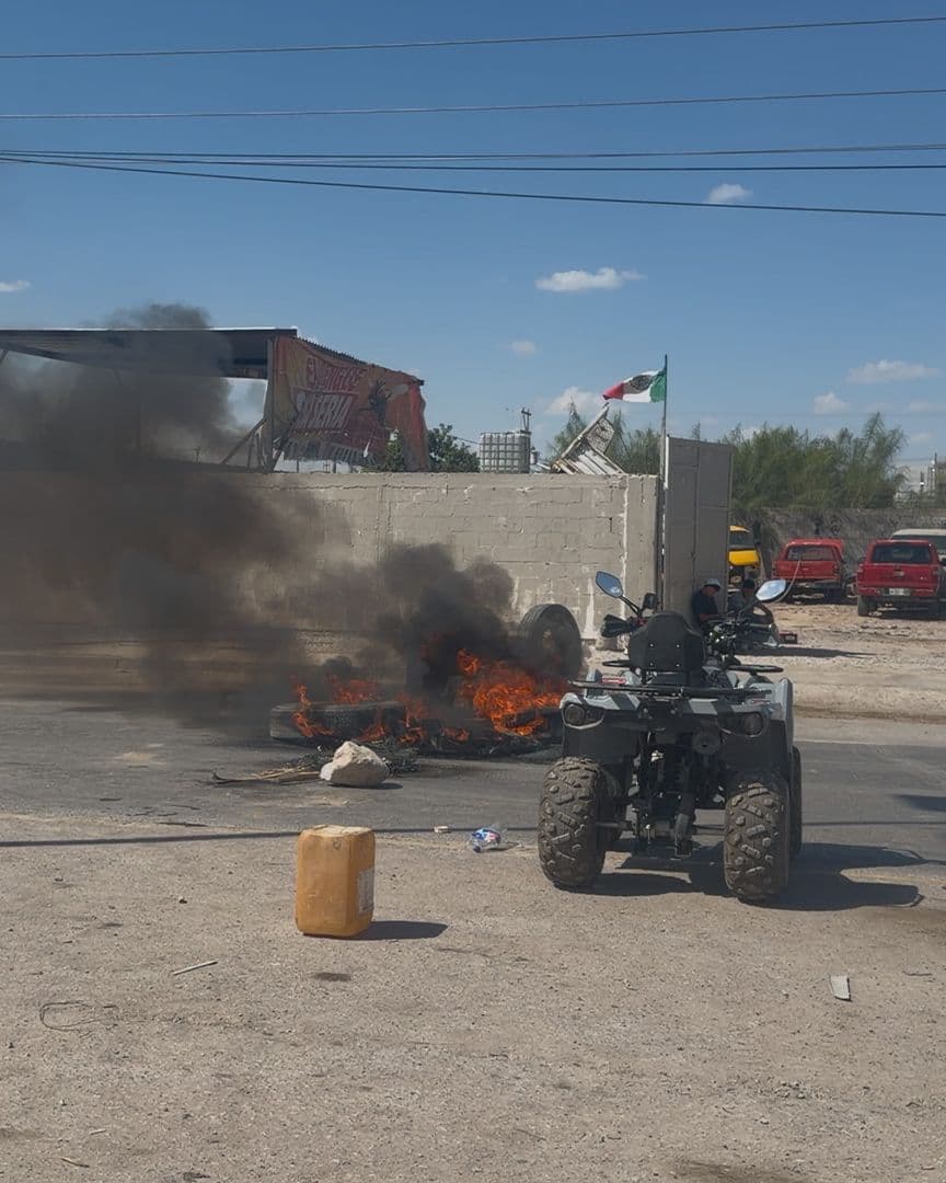 Bloquean Bulevar Laguna Sur por Presunto Desalojo Irregular en Torreón, Coahuila
