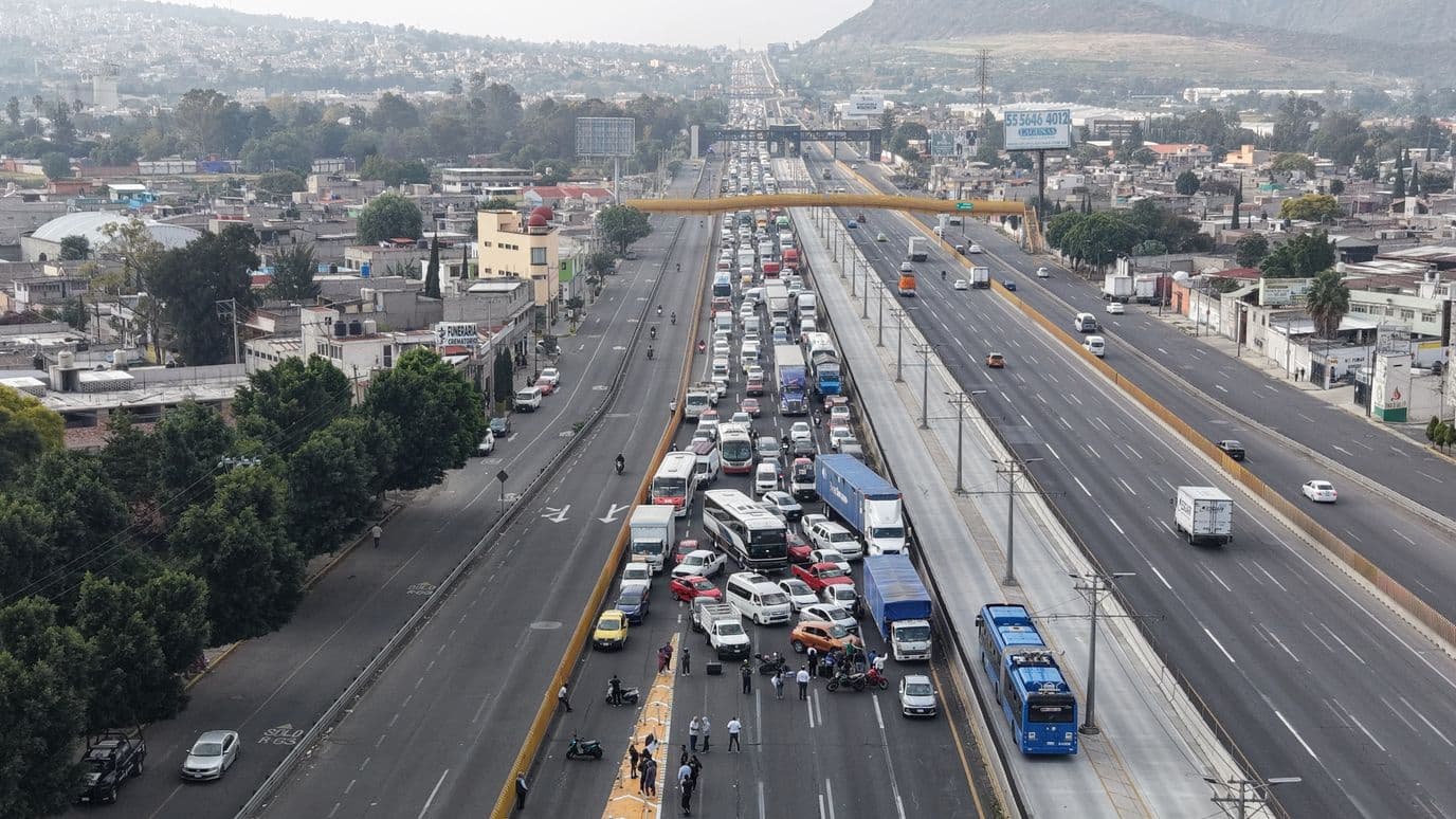 Liberan Autopista México-Puebla Tras 6 Horas de Bloqueo; Reabren la Circulación