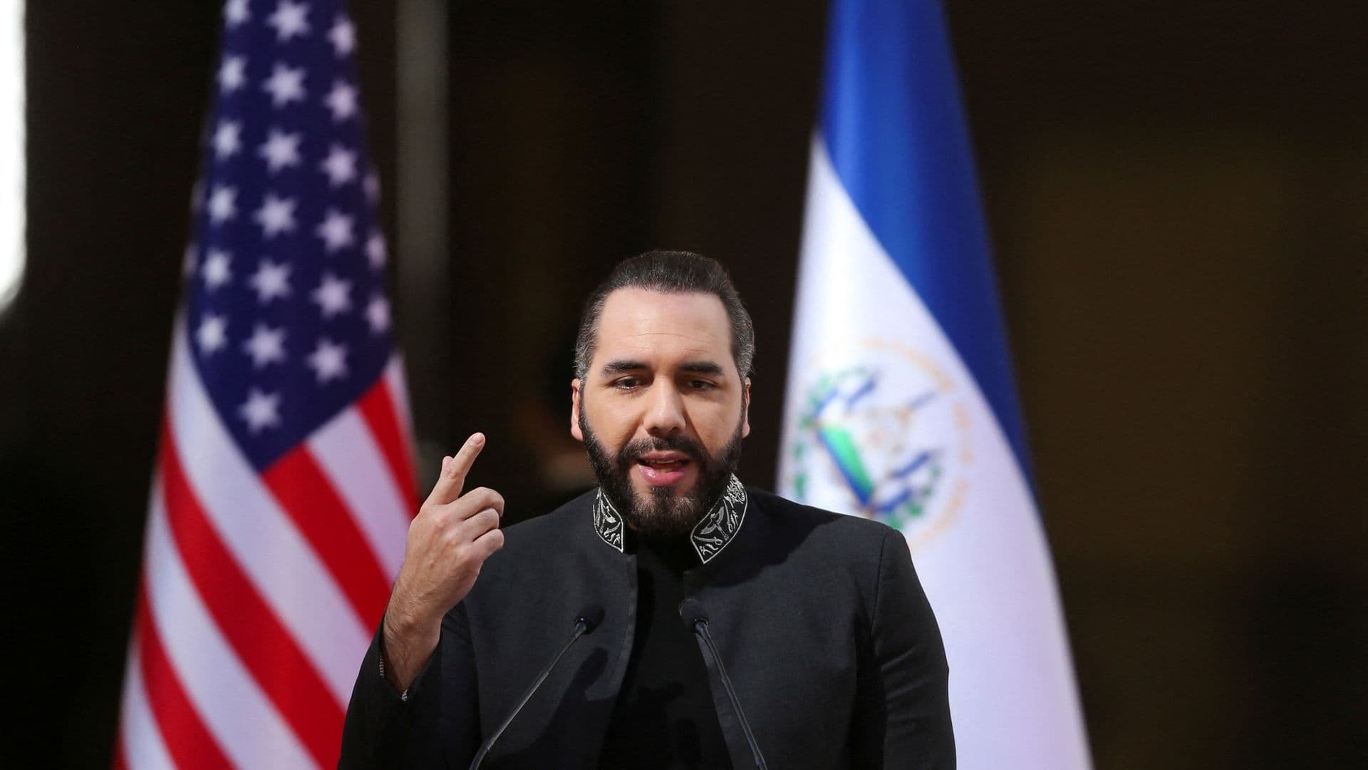 Bukele Busca Otros 6 Años en la Presidencia de El Salvador; Gana Nominación de su Partido