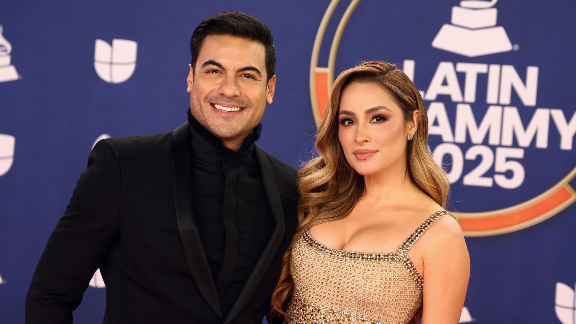Carlos Rivera y Cynthia Rodríguez Esperan a su Segundo Bebé: Así Anunciaron el Embarazo