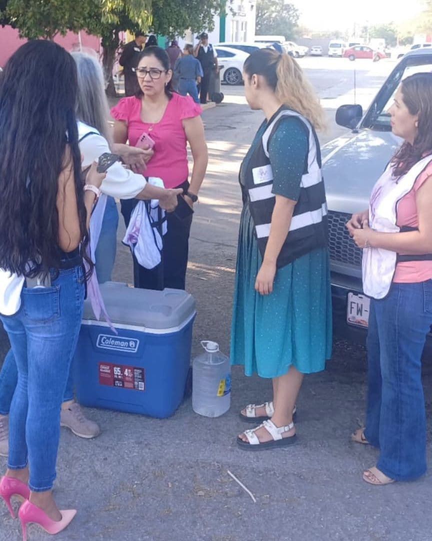 Colectivo Feminista Bloquea Acceso al Edificio Coahuila en Torreón