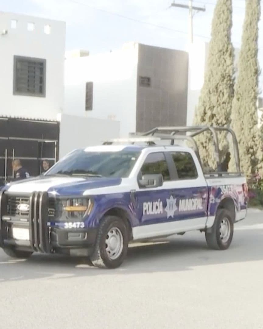 Conductor Encuentra a Joven Inconsciente y Golpeado en Vía Pública de Torreón