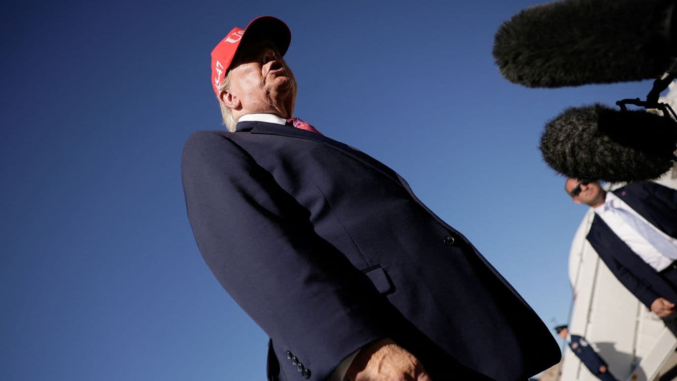 Donald Trump Plantea Disparar a Quienes Filtran Información Clasificada