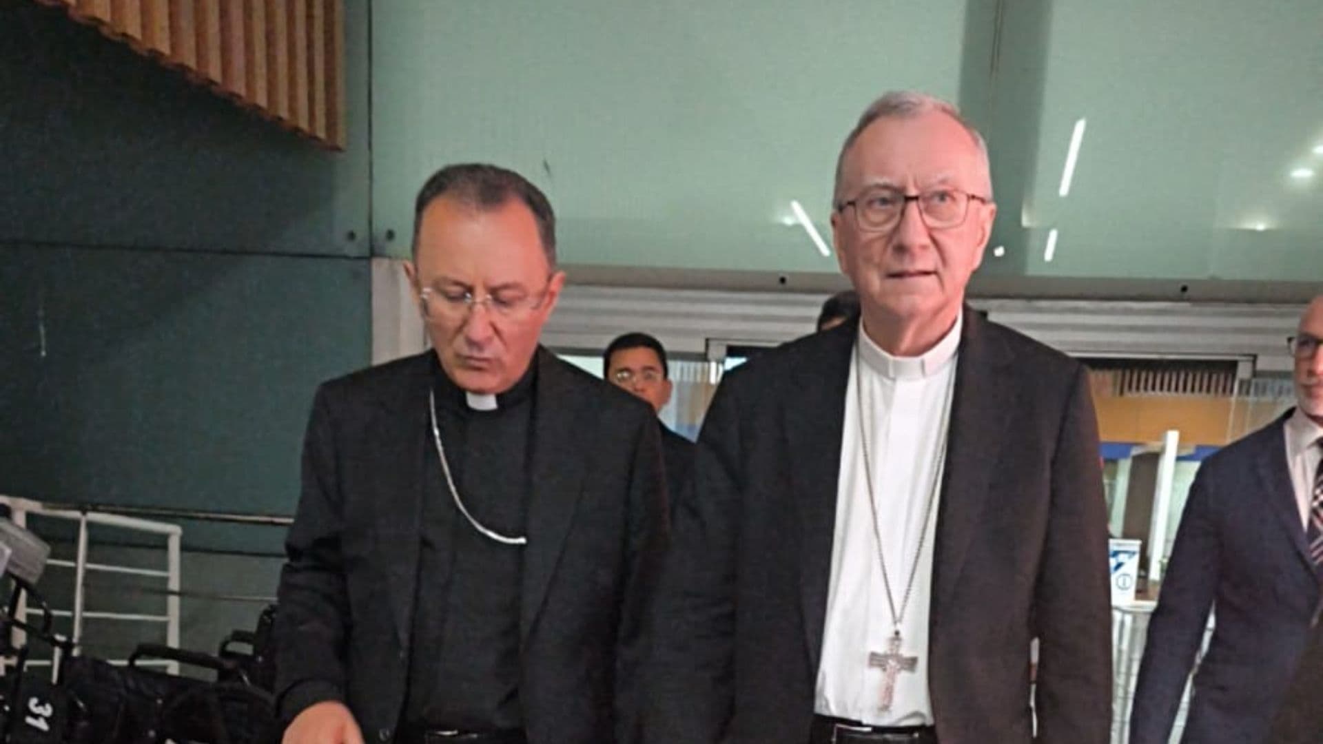 Secretario de Estado de El Vaticano Llega a México para Reunirse con Sheinbaum