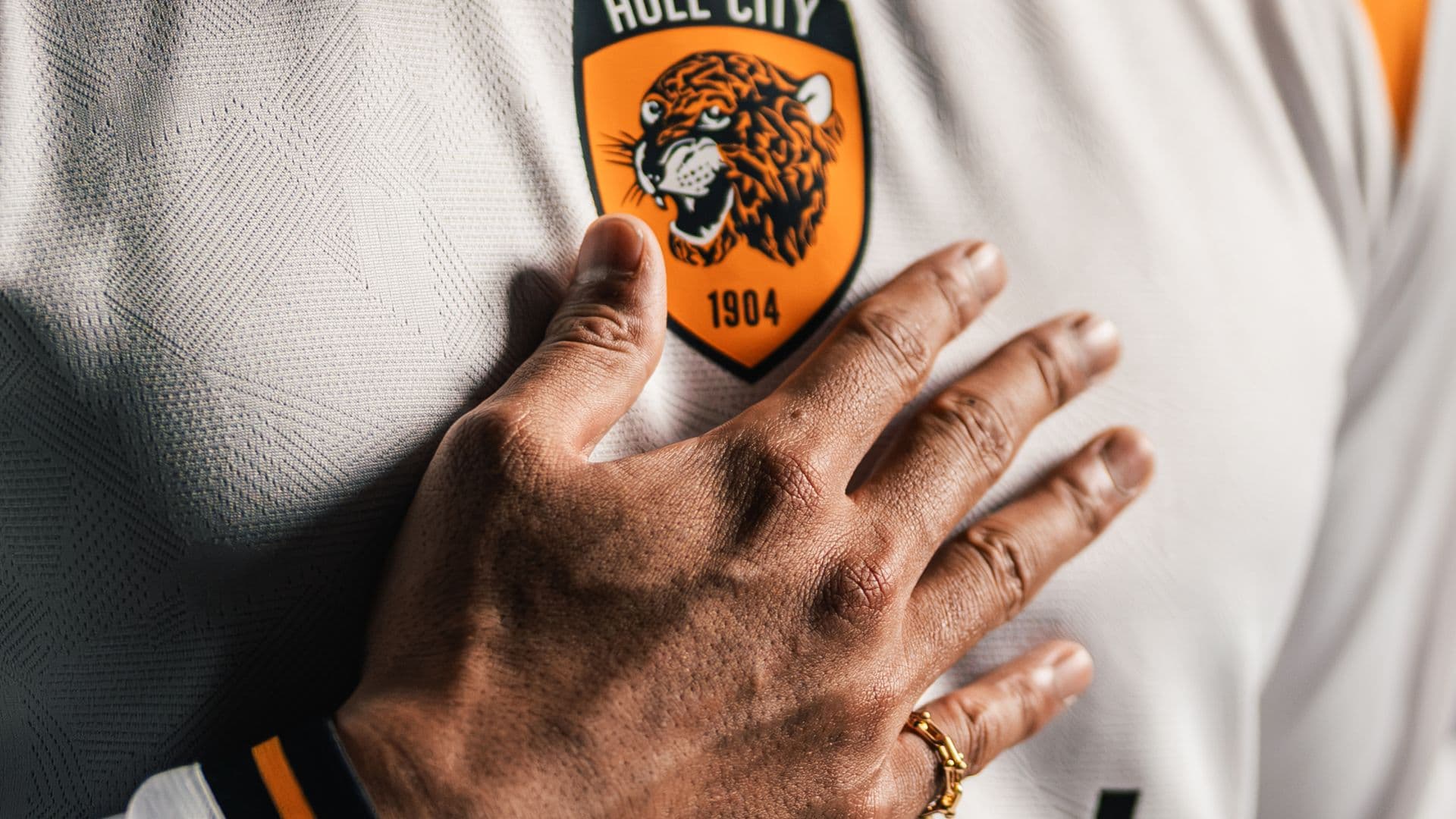El conjunto inglés presentó a Morita este 24 de julio. Foto: Hull City