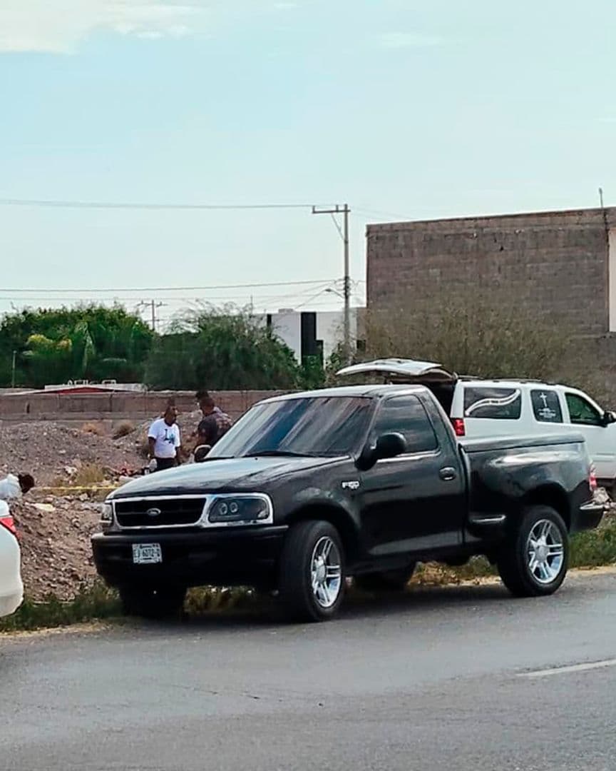Encuentran Cuerpo de Hombre a Orillas de Carretera Torreón-San Pedro