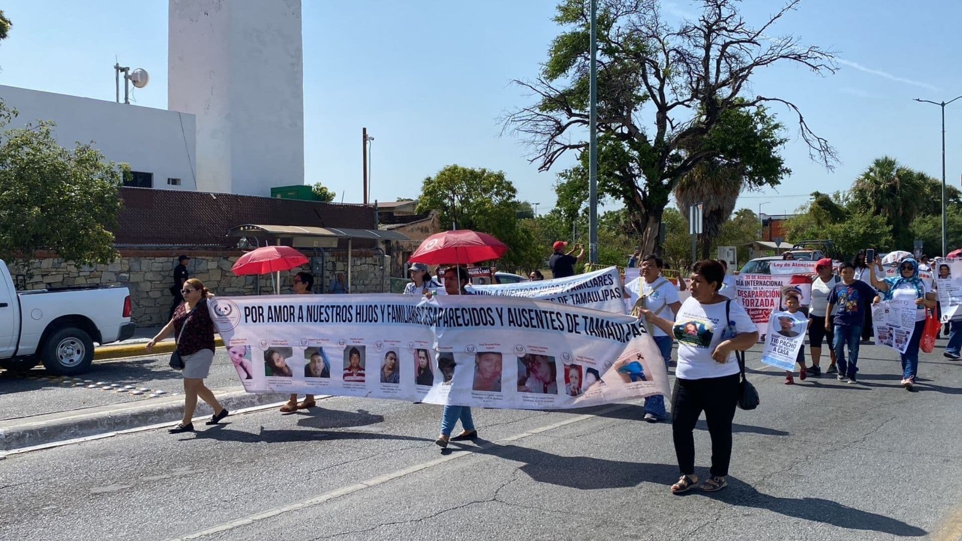 Familias de Desaparecidos Protestan y Exigen Acciones a la Fiscalía