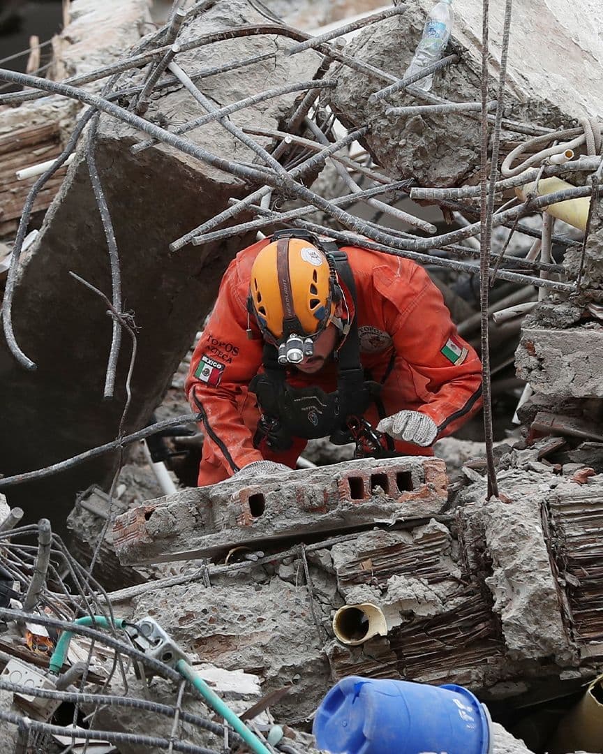Hombre Relata Cómo se Vive en Colombia Luego del Sismo de Magnitud 7.4