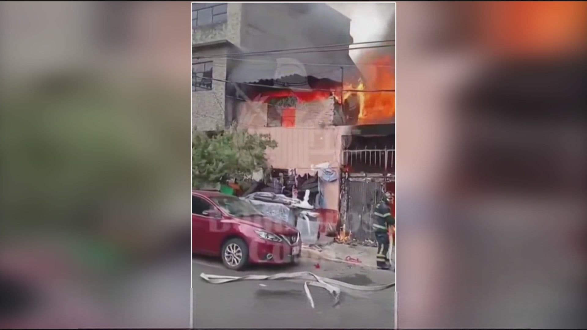 Incendio HOY en Azcapotzalco: Fuego Consume Una Casa de la Colonia Potrero de la CDMX