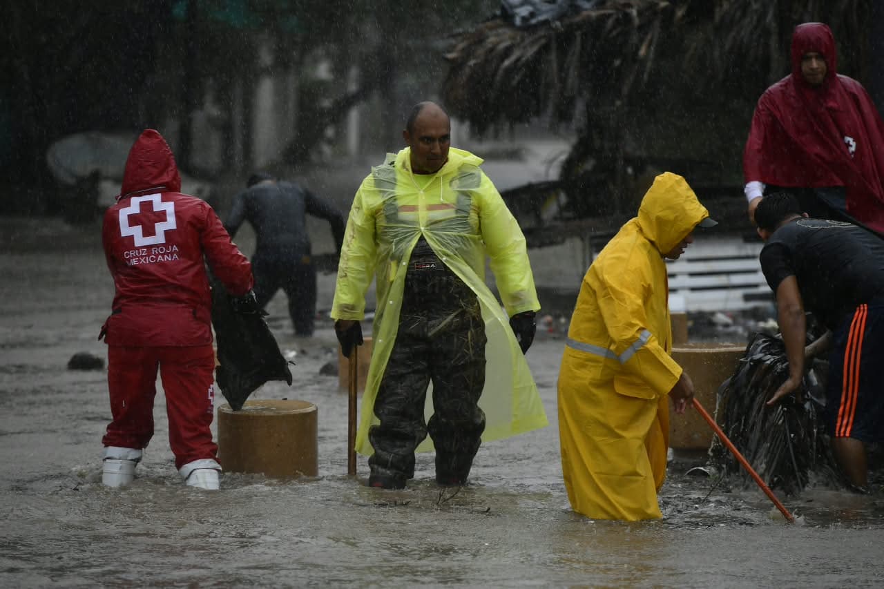 Huracán Simon deja inundaciones en los estados 11102026