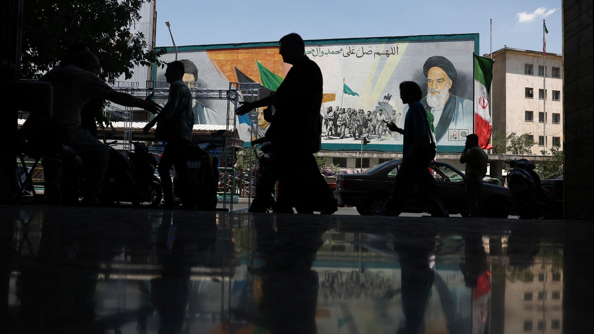 Irán