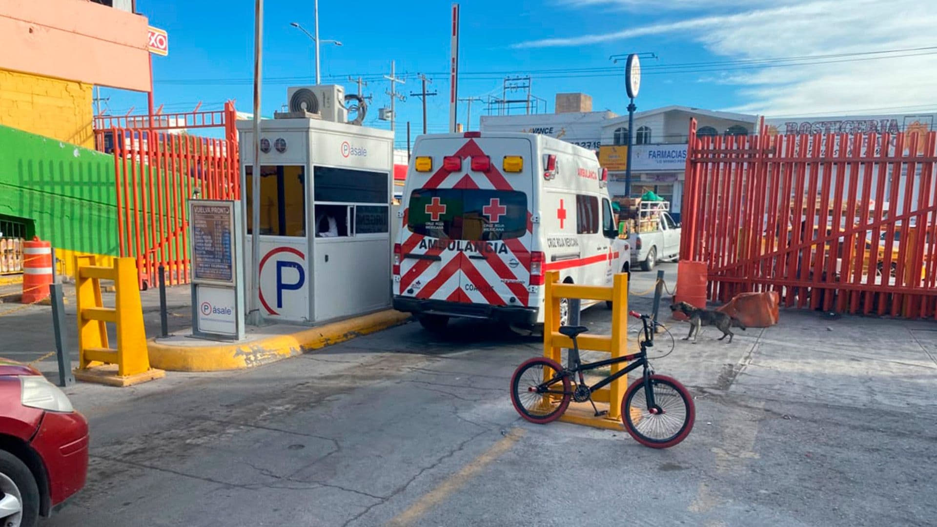 Joven Cae de Elevador en Central de Abastos en Torreón, Coahuila
