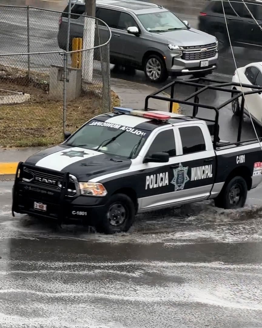 Lluvias Provocan Inundaciones y Cierres Viales en Saltillo, Coahuila
