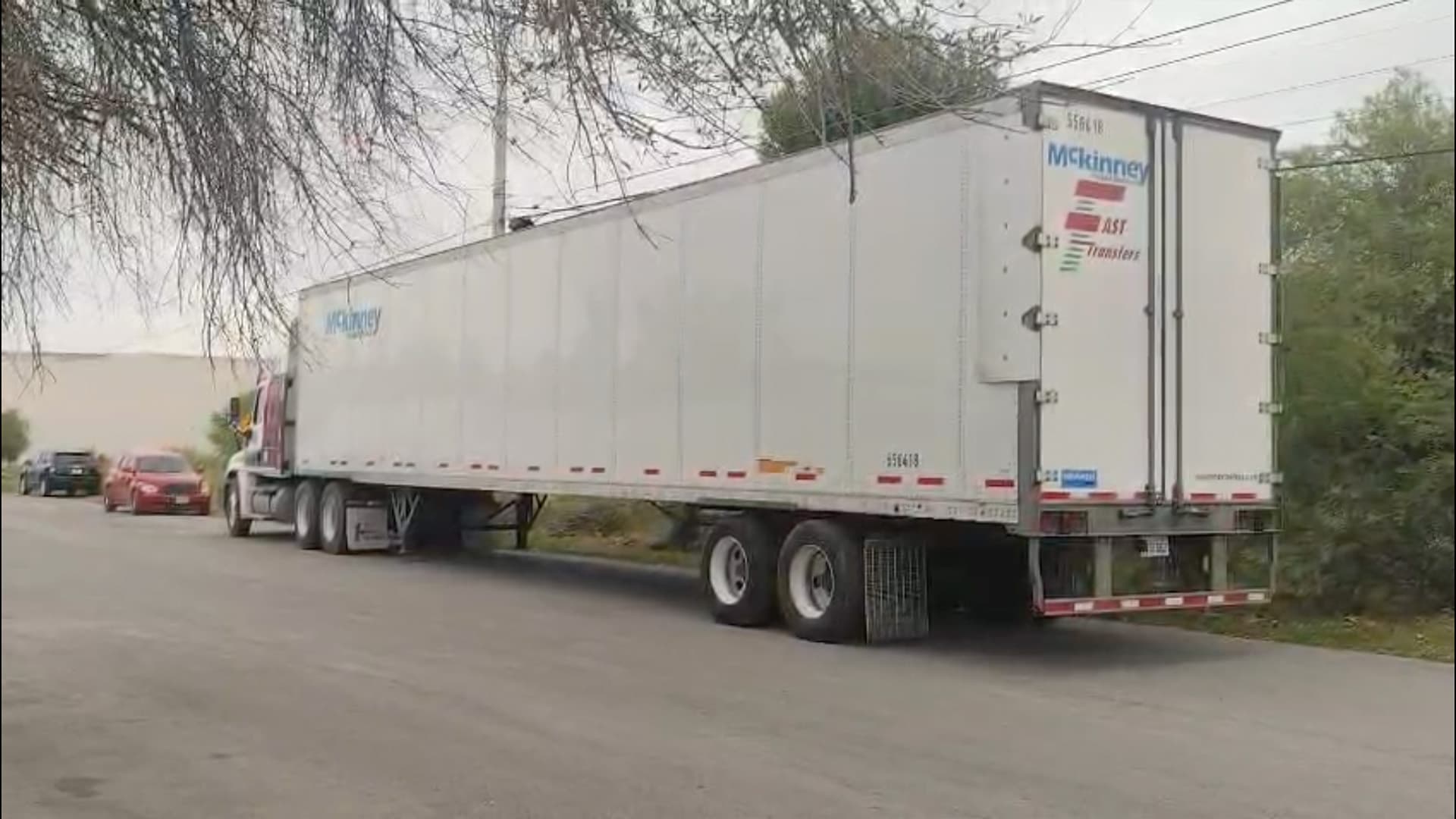 Localizan a Migrantes Ocultos en Camarote de Tráiler en Allende, Coahuila