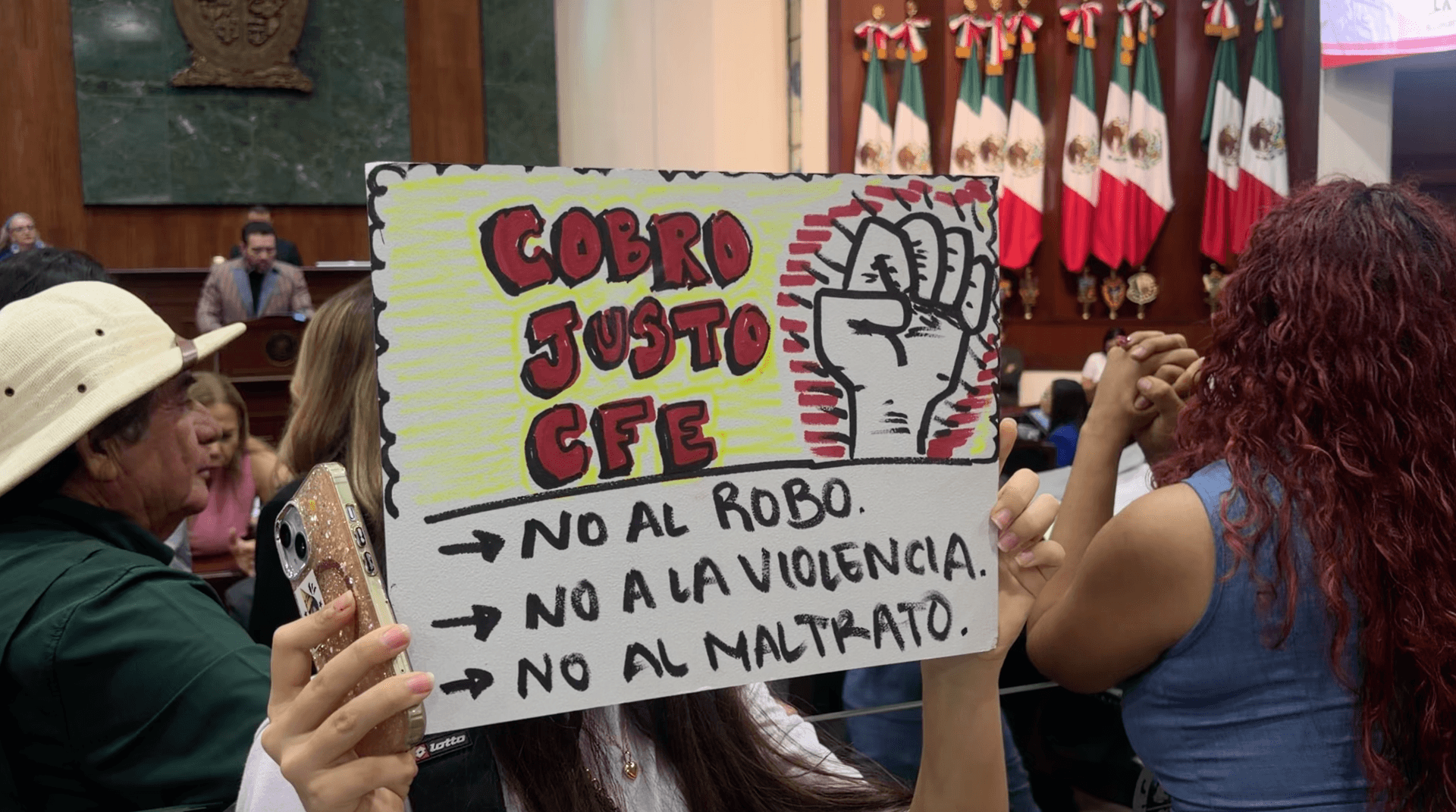 Habitantes de Navolato y Culiacán Irrumpen en Sesión del Congreso por Altos Cobros de CFE