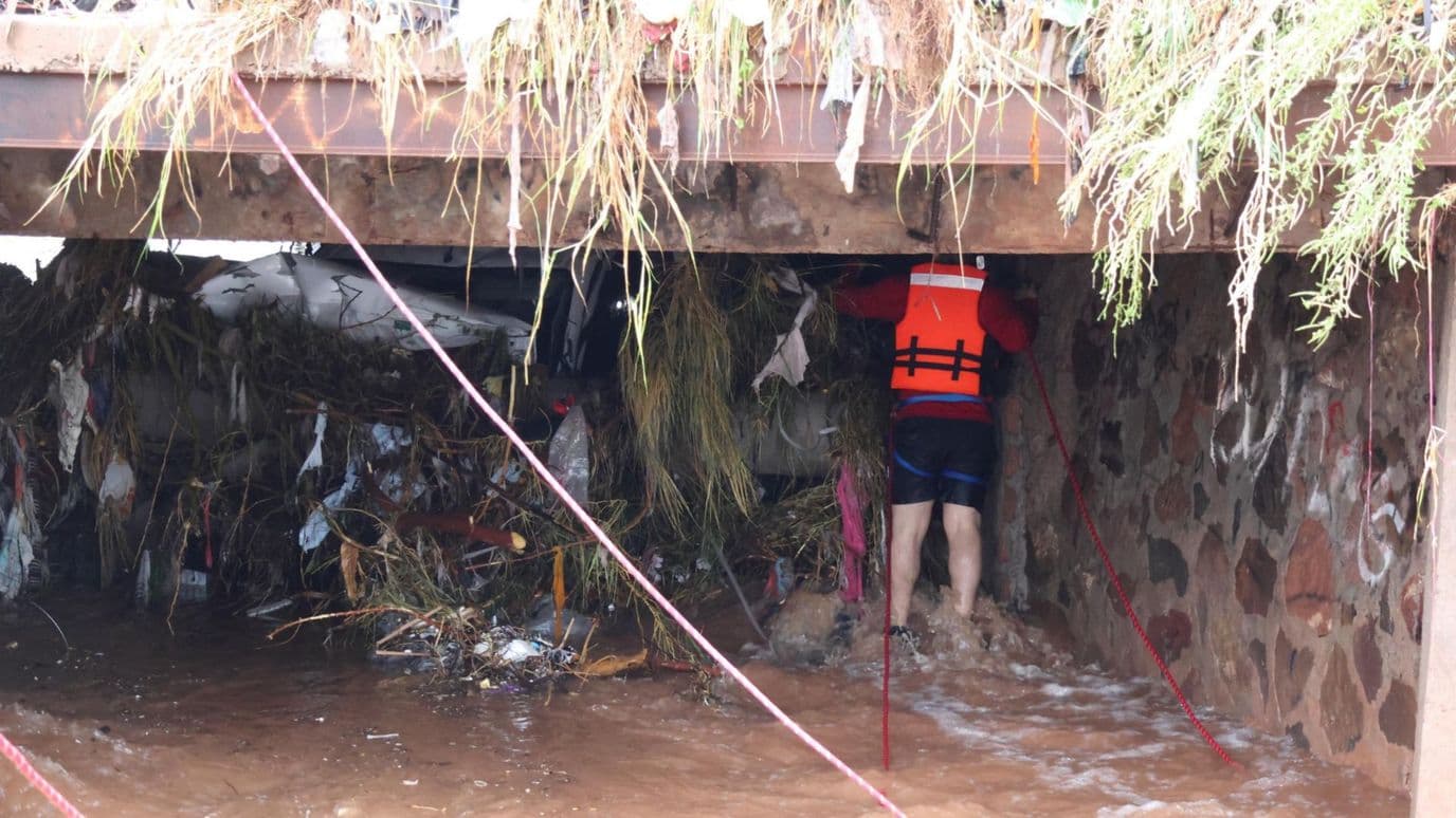 Persona Muere tras ser Arrastrada por la Corriente en Guaymas, Sonora
