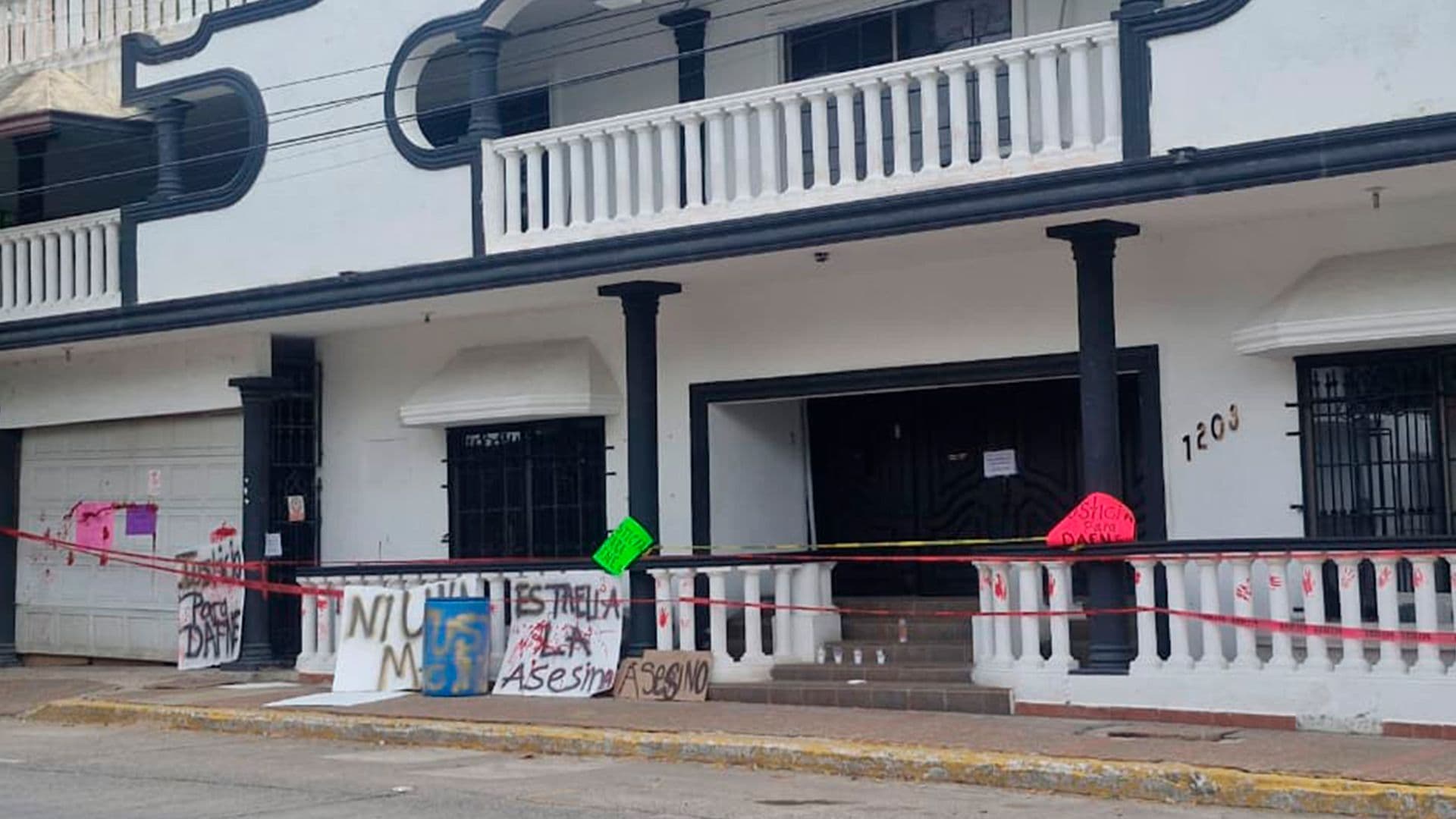 Exigen Justicia para Dafne: Protestan Afuera de Academia Militarizada en Ciudad Madero