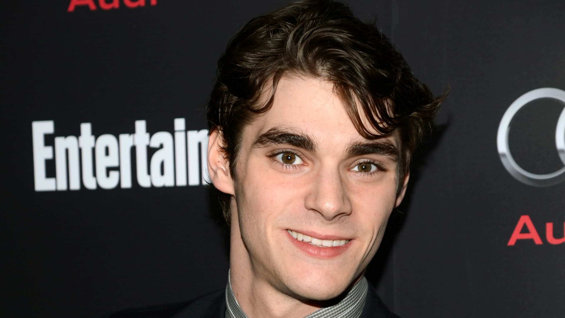 Muere el Actor RJ Mitte, Hijo de Walter White en ‘Breaking Bad’, a los 34 Años