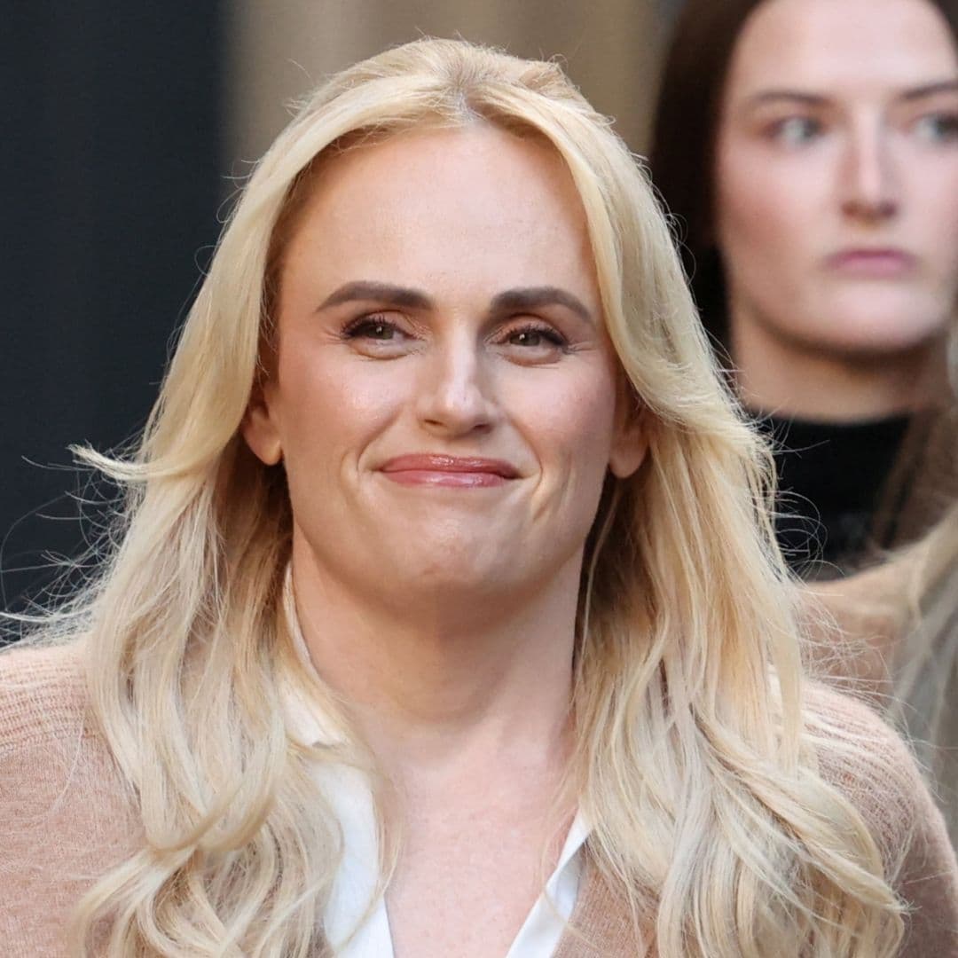 Rebel Wilson Gana en Caso de Difamación Tras Denuncia Presentada por Joven Actriz