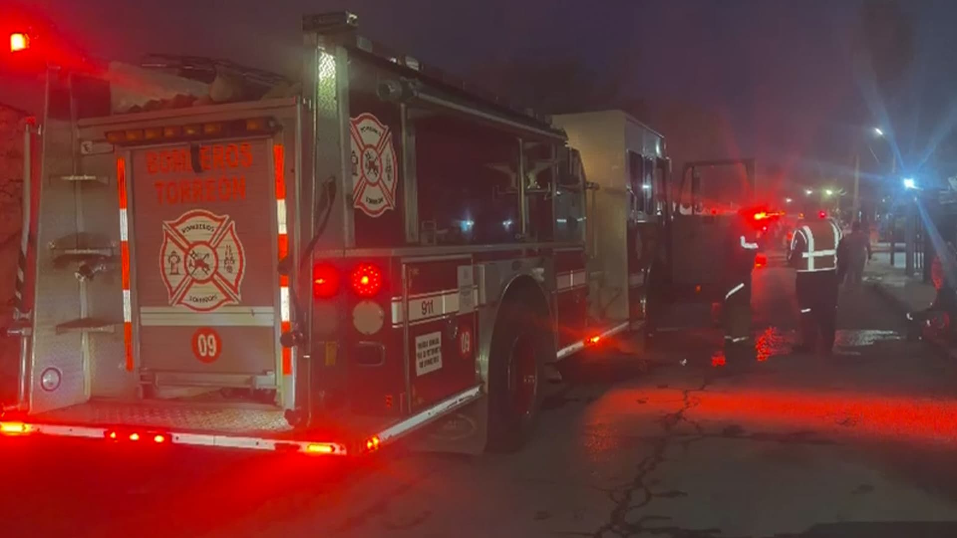 Se Incendia Centro de Acopio en Colonia Compresora en Torreón