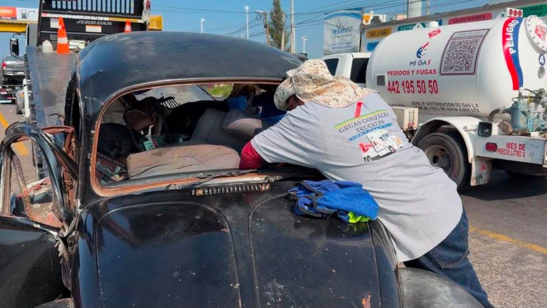 Fatal Accidente en Corregidora Deja una Mujer Sin Vida y un Hombre Lesionado