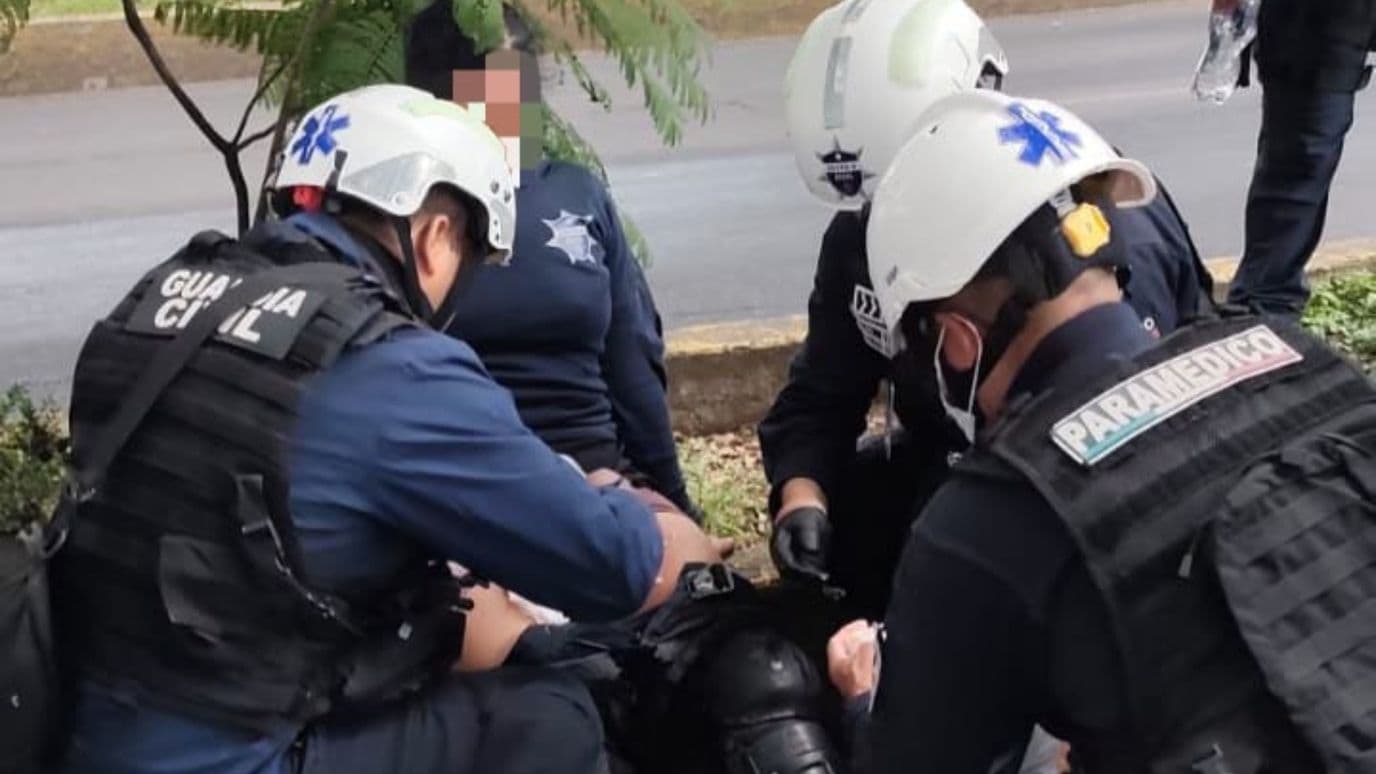 Normalistas se Enfrentan con Guardia Civil en Morelia por Segundo Día Consecutivo