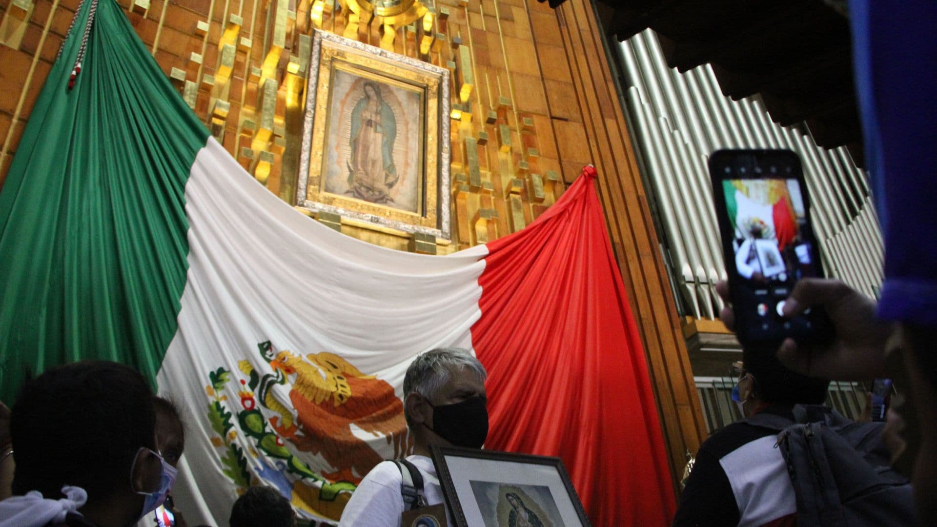 Así Fue el Histórico Traslado de la Virgen de Guadalupe Hace 50 Años