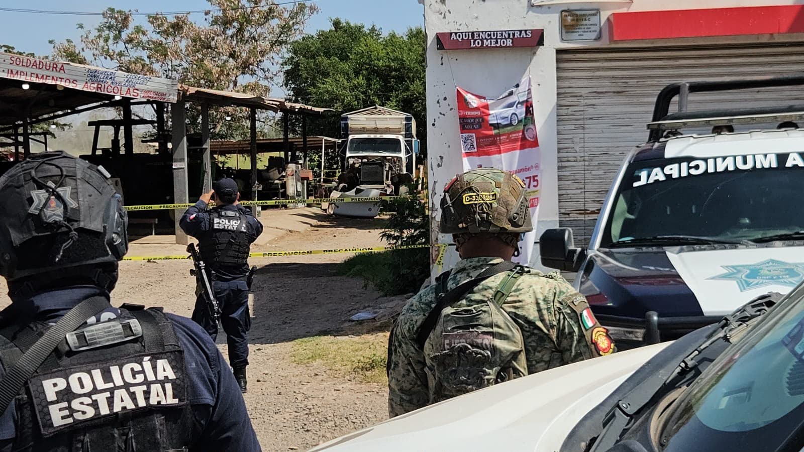 Asesinan a Dos Hombres al Interior de un Taller de Soldadura en Navolato, Sinaloa