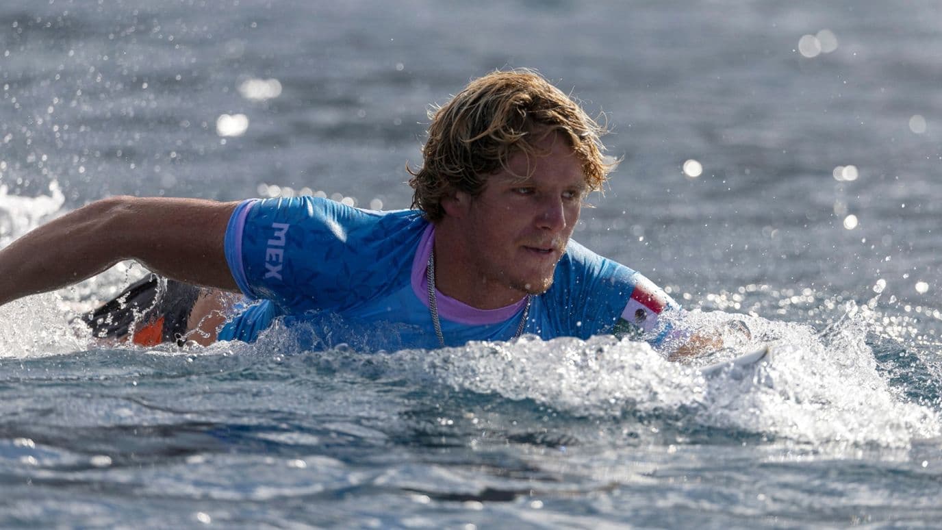Surfista Mexicano Alan Cleland es Acusado de Abuso Sexual