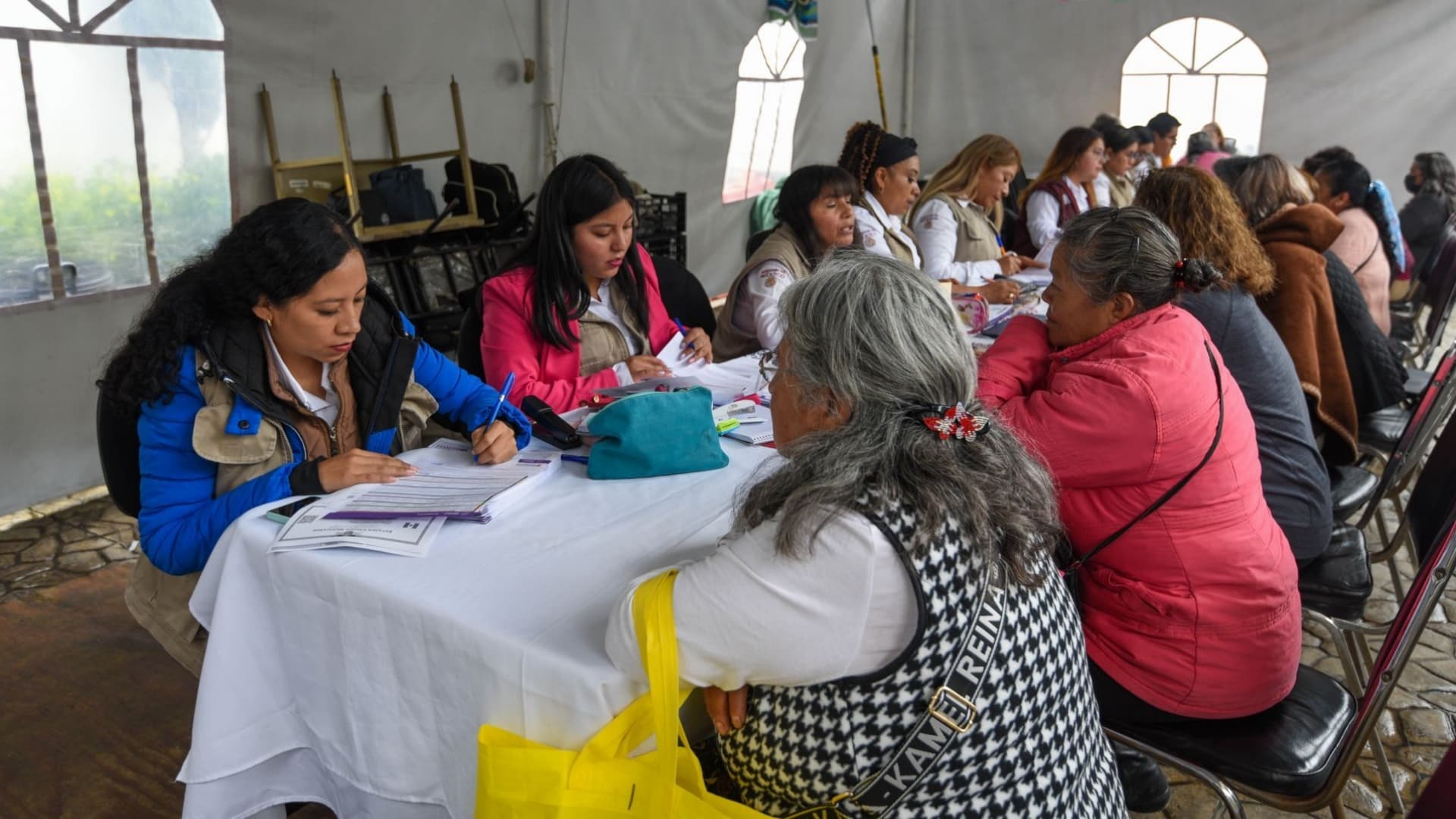 Apoyo Bienestar de 30 a 64 Años Abre Registro del 12-17 de Octubre: Apellidos y Módulos Abiertos