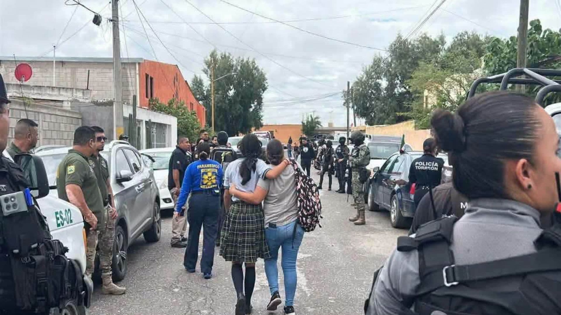 Agresores de Secundaria en Torreón Habrían Publicado Fotos de Armas antes de Ataque