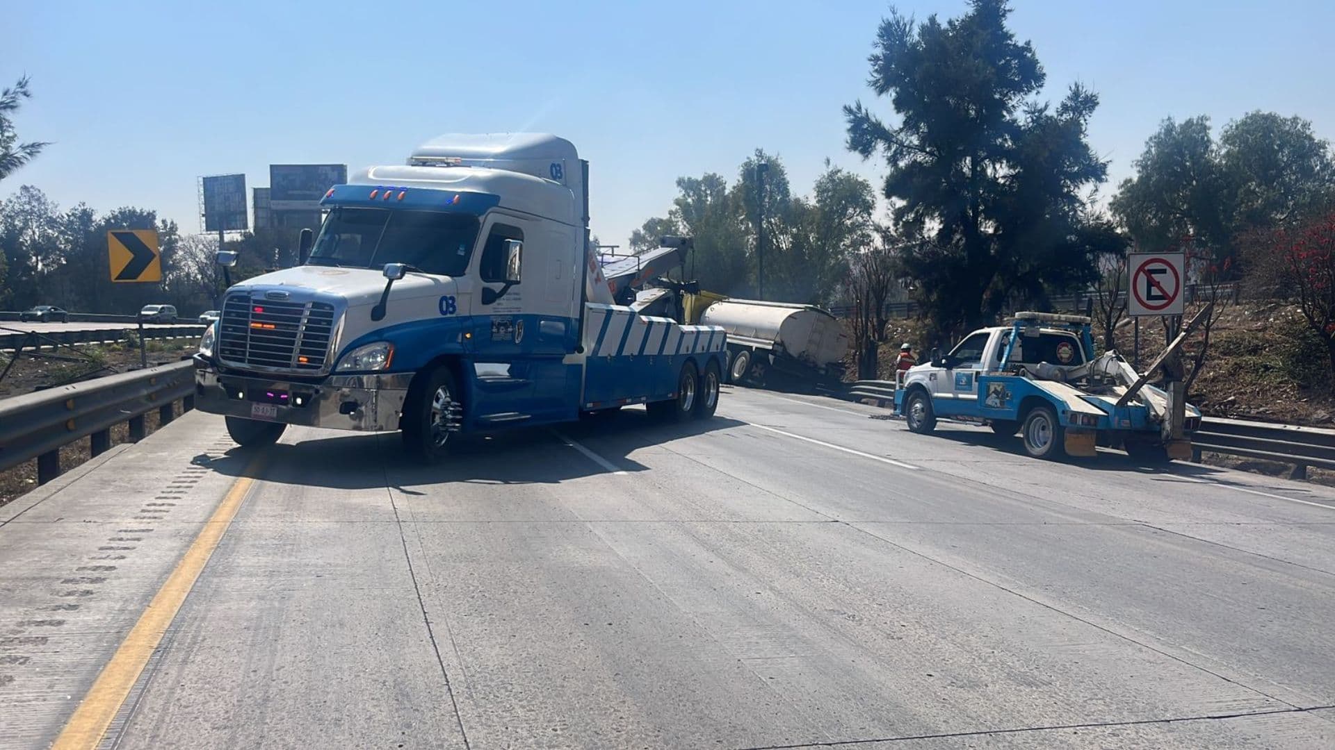 La Guardia Nacional revisa un accidente en el km 57 de la autopista México-Querétaro