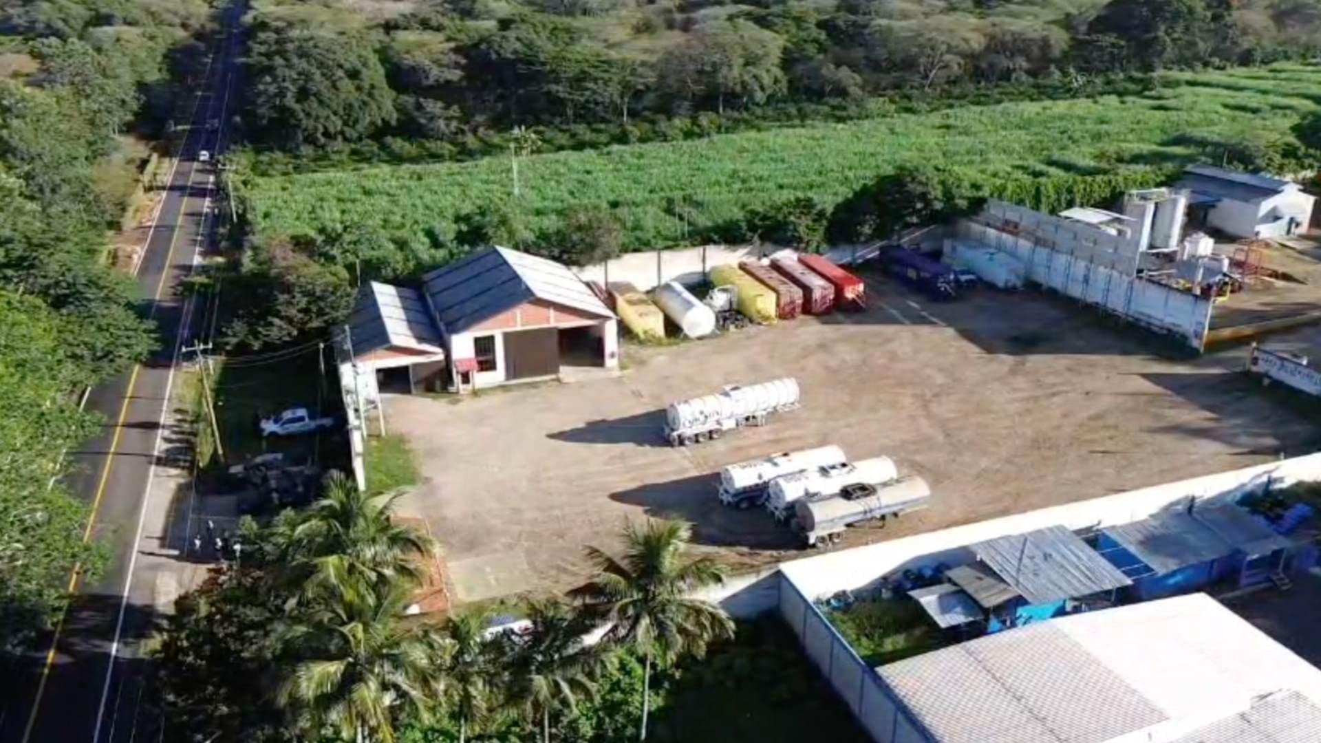 Seguridad Física de PEMEX y DEFENSA Aseguran Predio en Carretera de Veracruz