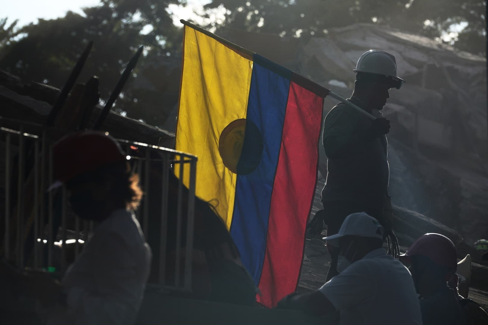 Tragedia en Familia Saavedra Caicedo: Sobrevive una Trilliza a Terremoto en Colombia