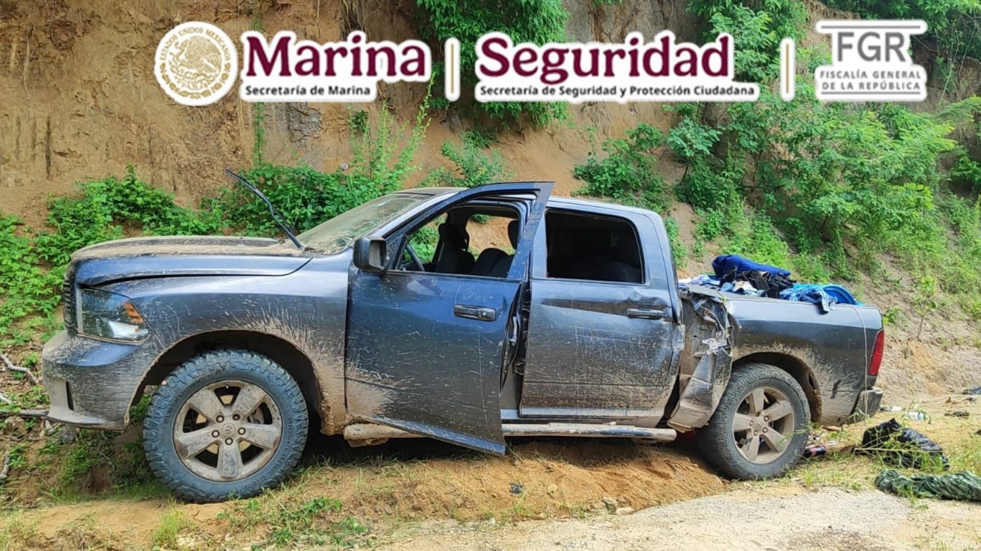 Camioneta asegurada en operativo en Concordia, Sinaloa