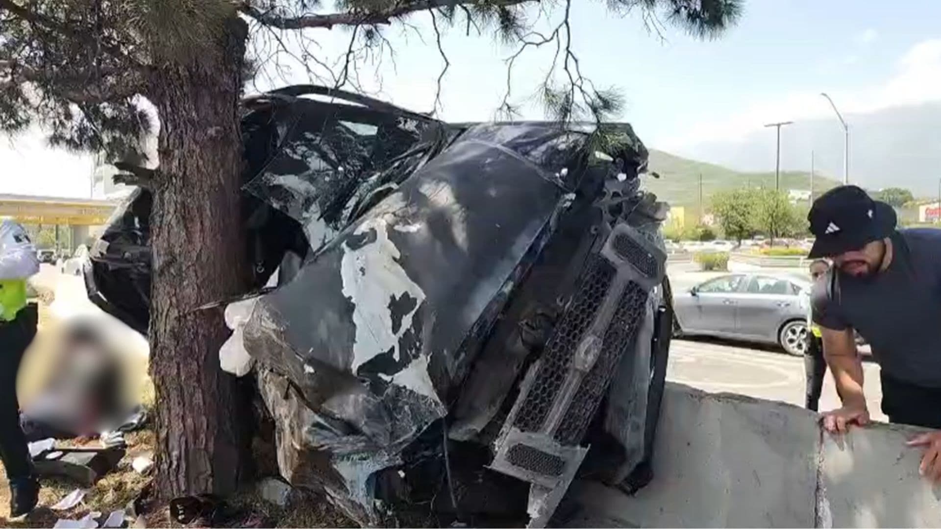 Accidente Vehícular Deja Un Muerto y Cinco Heridos en la Carretera Nacional en Monterrey, NL