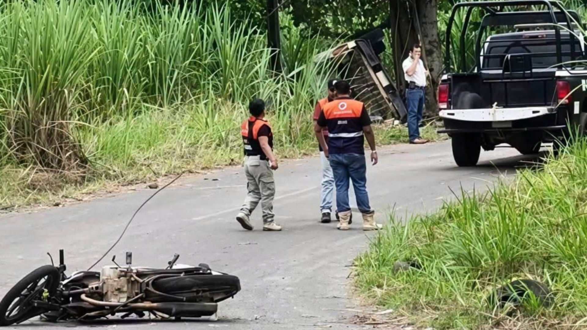 Un muerto y dos lesionados es el saldo de un accidente vehicular en Veracruz