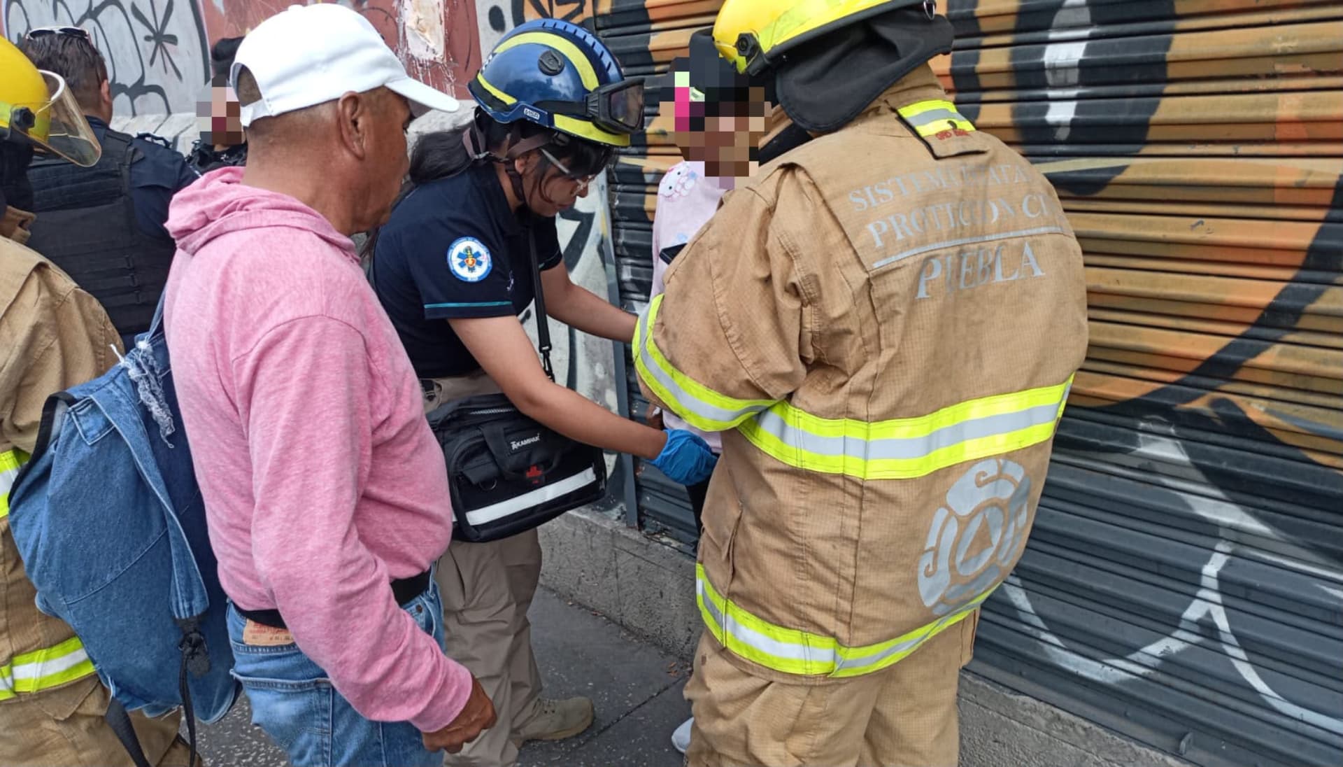 Choque entre Unidad de Transporte Público y Vehículo Deja Una Lesionada en Puebla