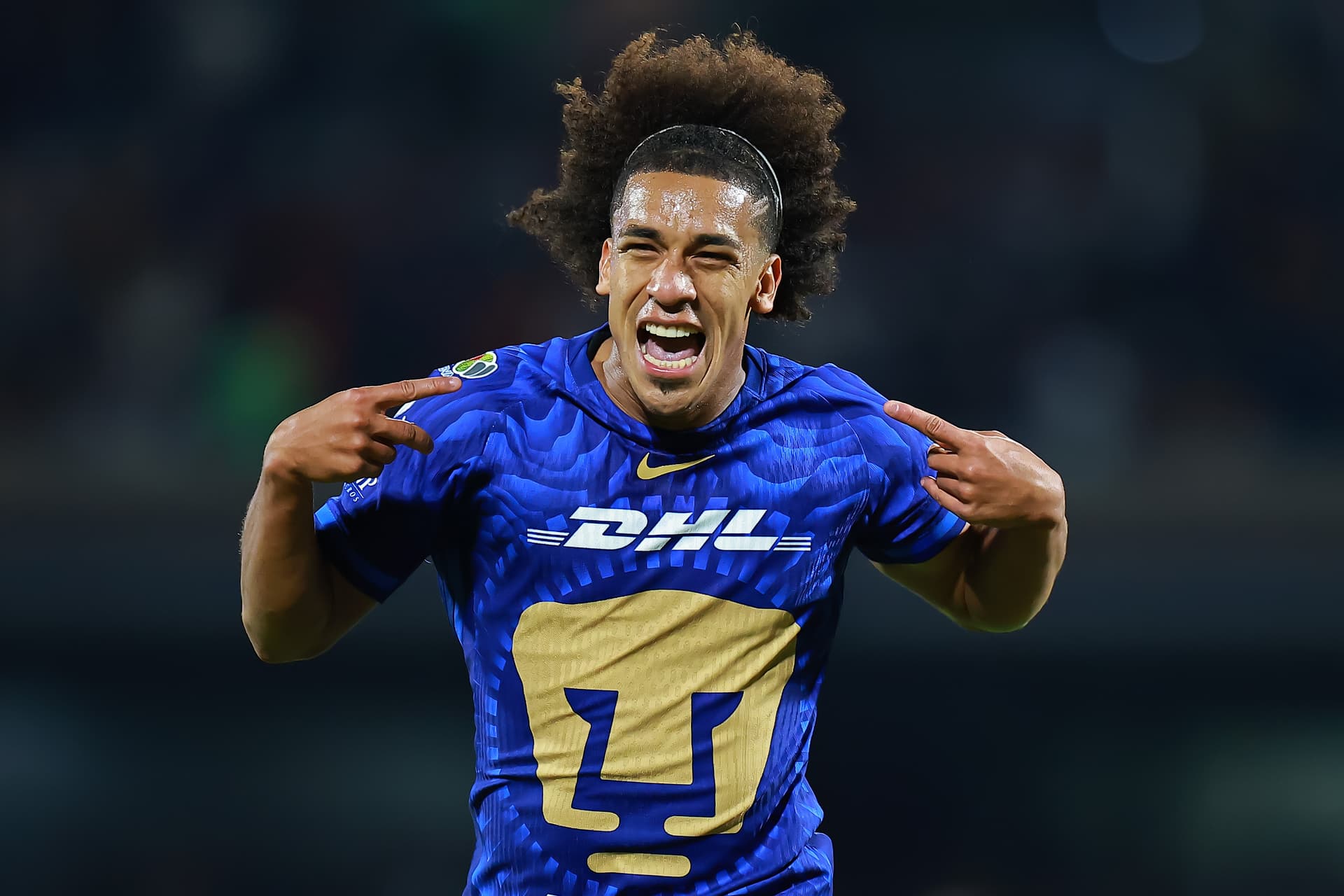 Adalberto Carrasquilla, jugador de Pumas, en un partido de Liga MX
