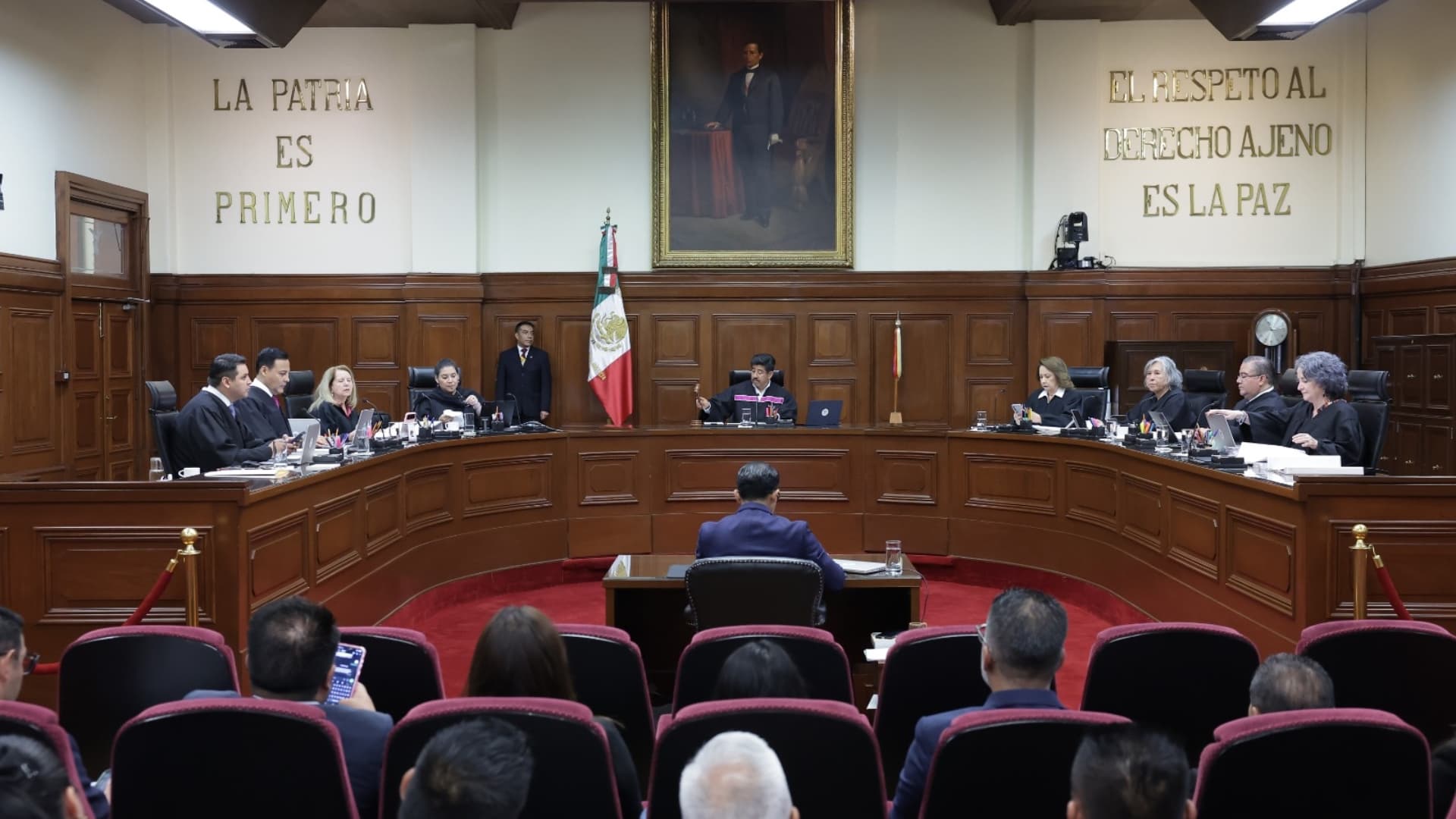 Corte Valida Reforma que Permite a las Fuerzas Armadas Control de Aeropuertos en México