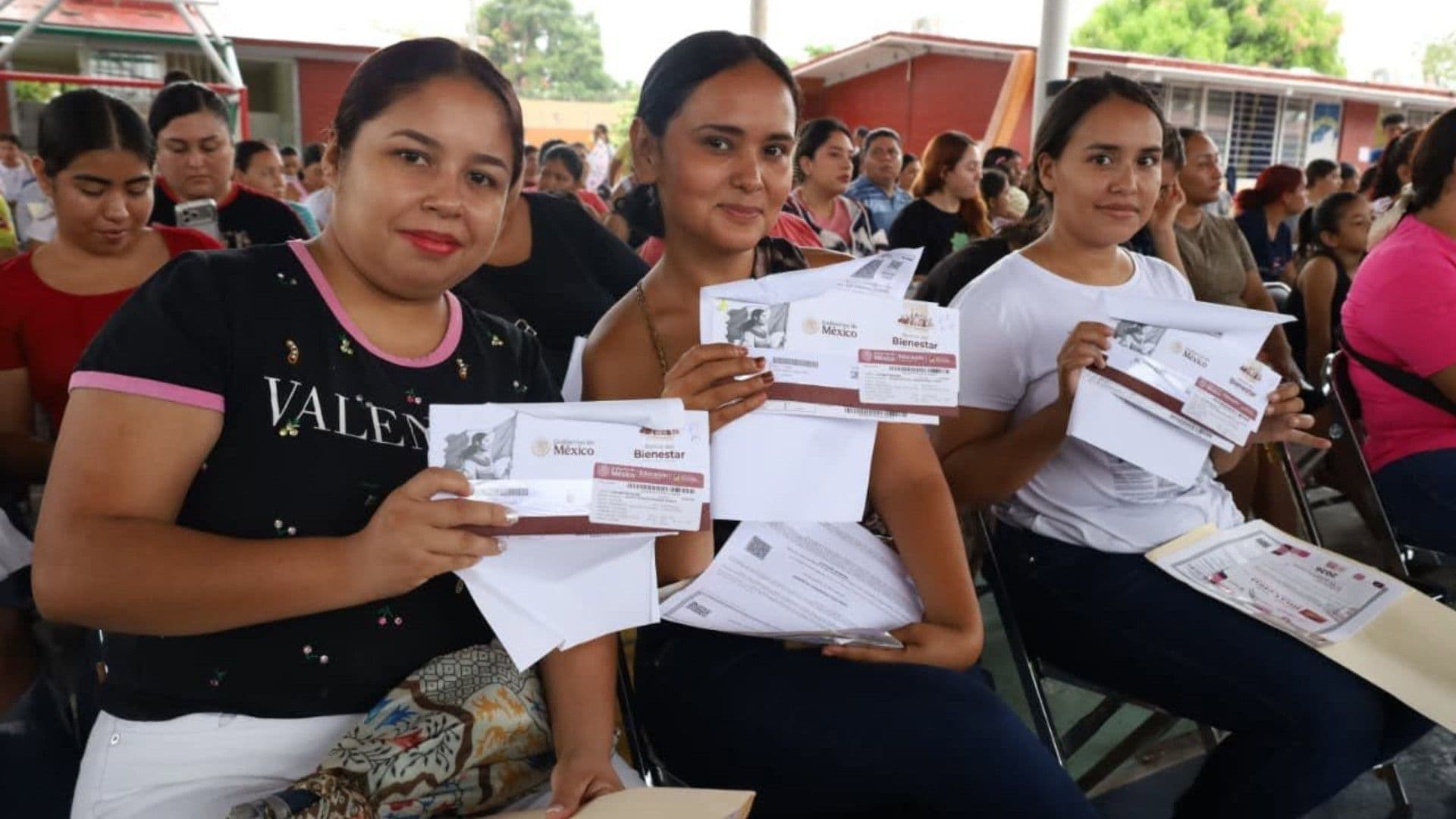 ¿Cuánto Depositan del Apoyo de Uniformes y Útiles Escolares de Beca Rita Cetina en Agosto 2026?