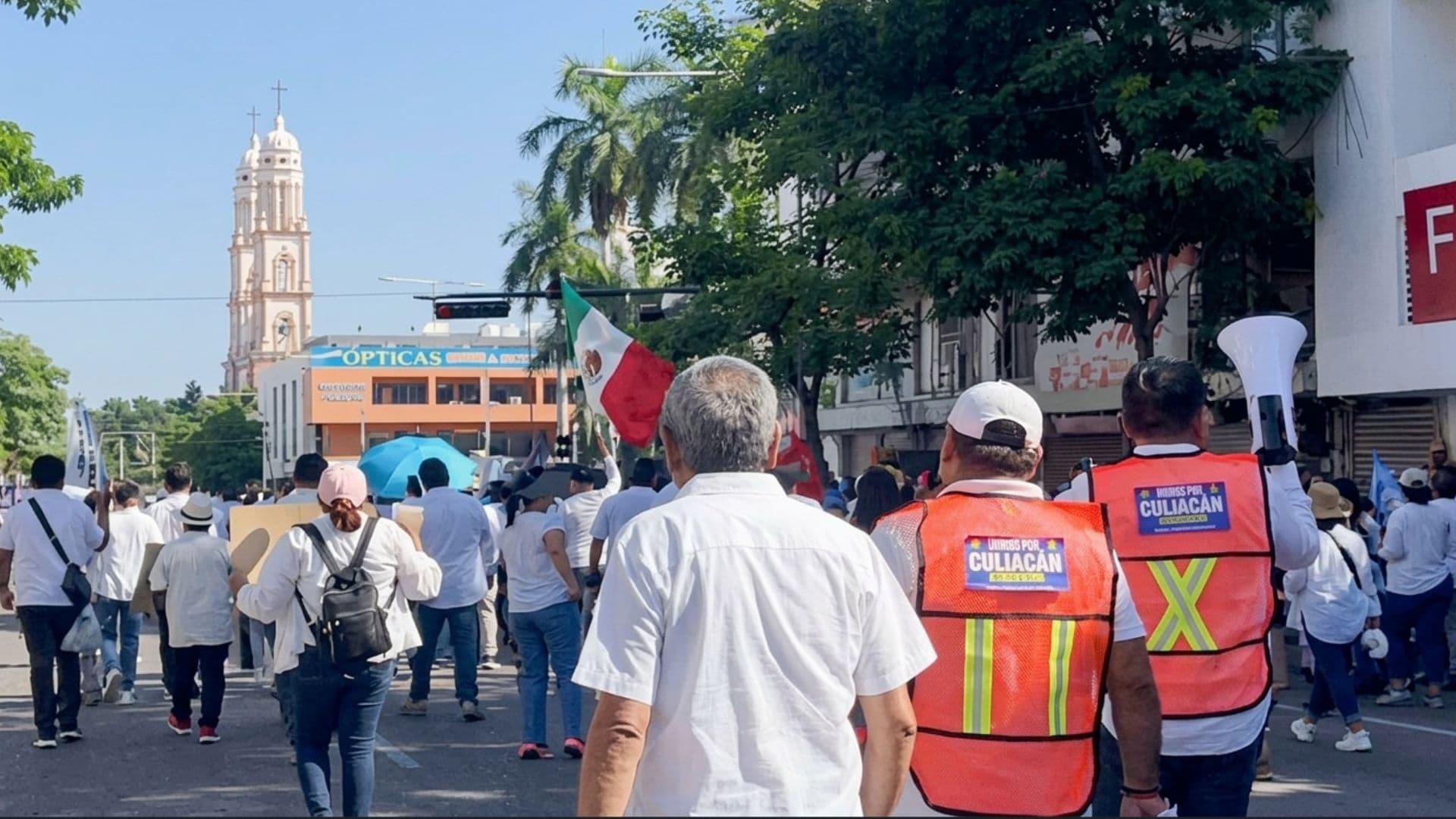 Marchan por la Paz en Culiacán; Ciudadanos Exigen Recuperar la Tranquilidad