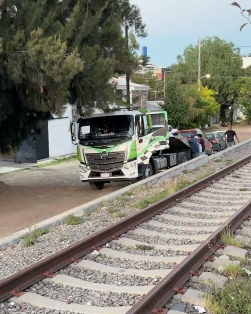 Sujeto Detenido Camioneta Asegurada Santiago Momoxpan San Pedro Cholula Puebla