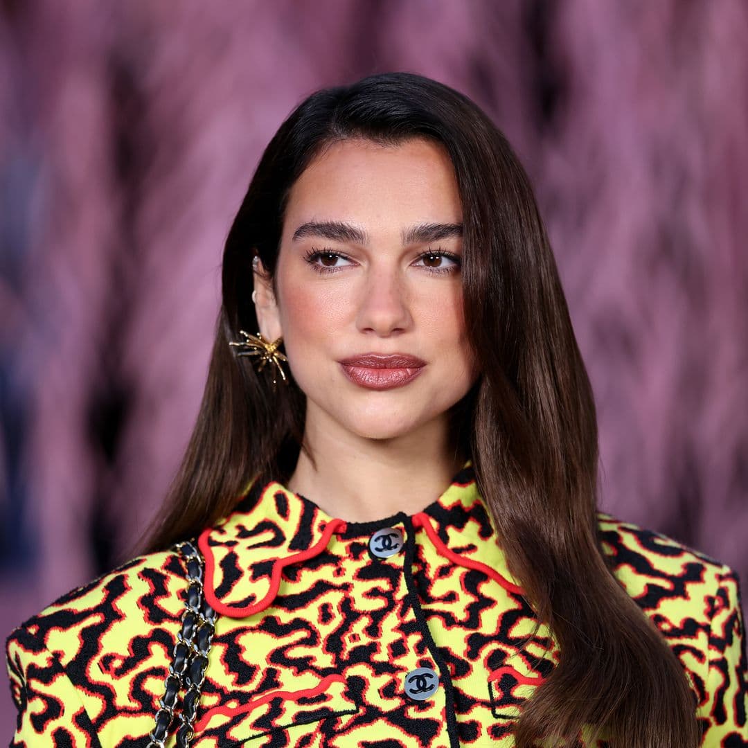 Dua Lipa Apoya Protestas en Albania contra Proyecto de Hija de Donald Trump