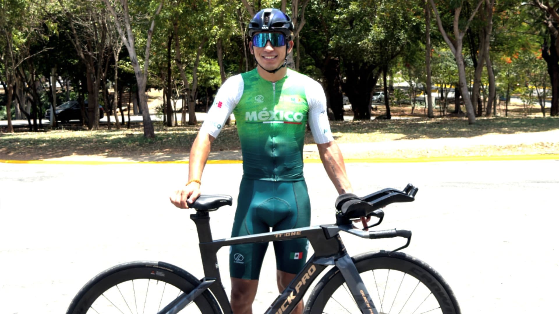 Edgar Cadena, ciclista mexicano